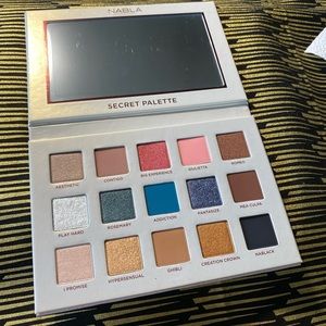 Nabla secret palette